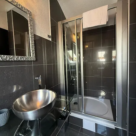 Mala Porta Pensión Trogir